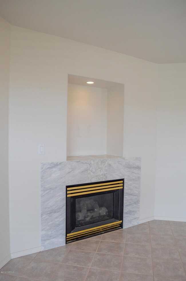 Family Room Gas Fireplace