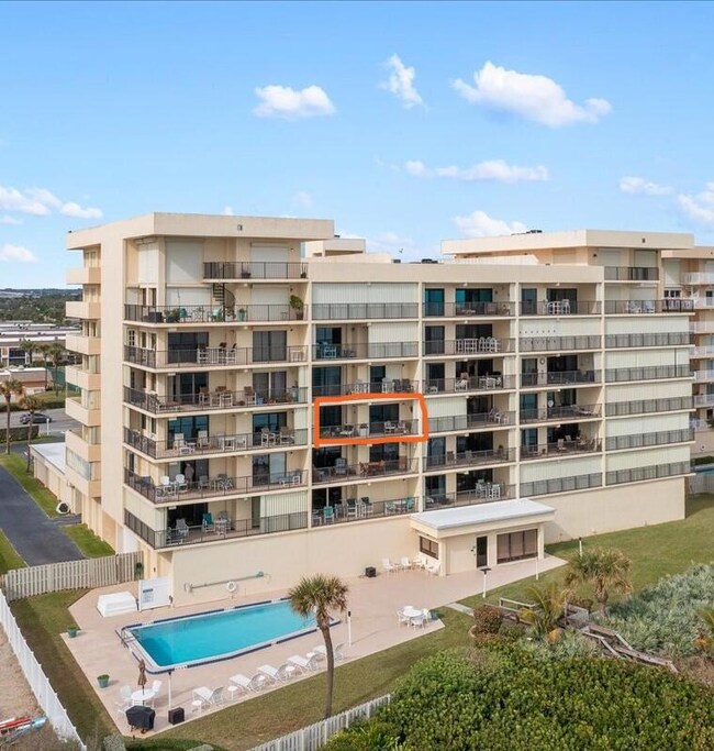 Exterior Highlighted 304