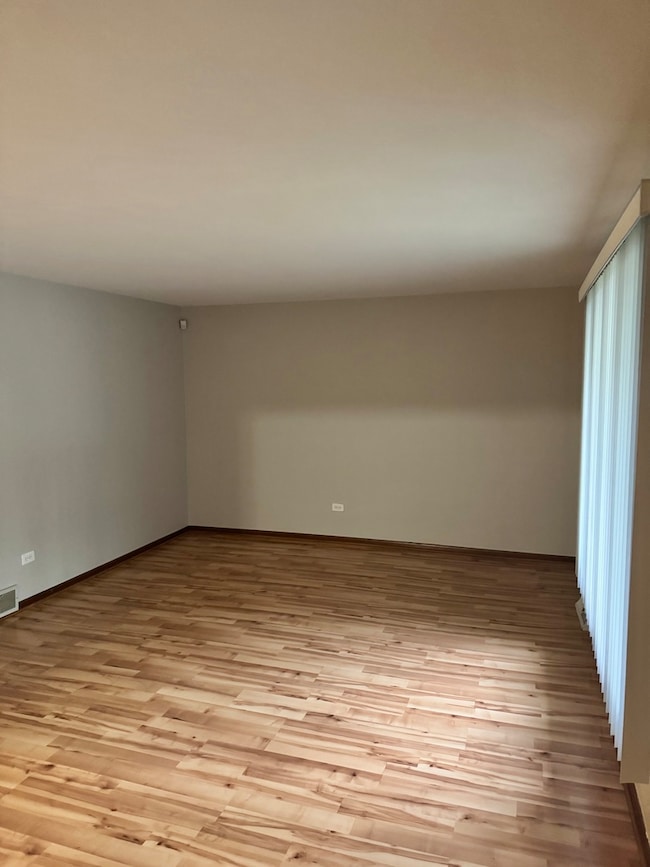 17904 Rose St, Lansing, IL 60438 - photo 2