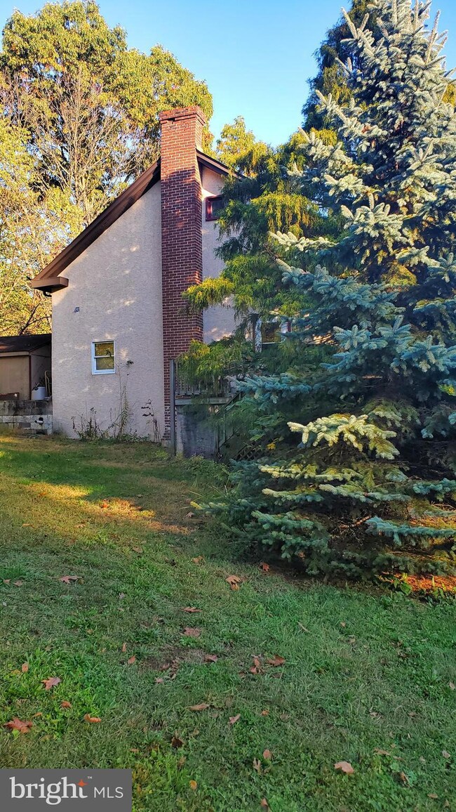 2309 E Buck Rd, Pennsburg, PA 18073 - photo 7