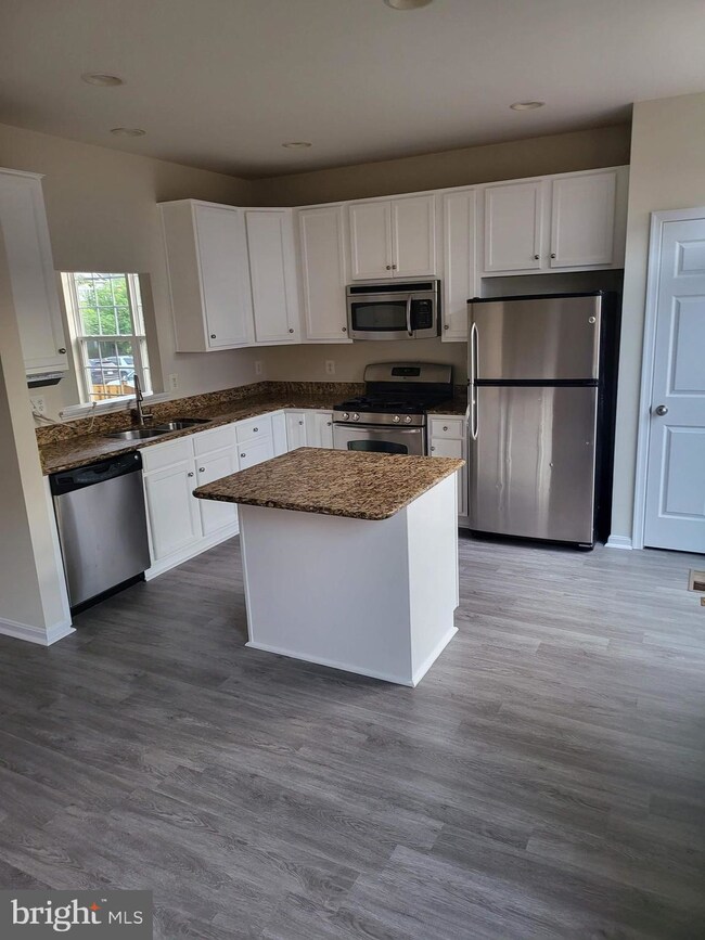 2208 William Harris Way, Woodbridge, VA 22191 - photo 3