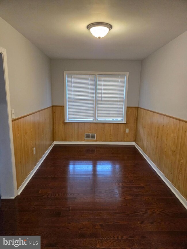 2116 Firethorn Rd, Middle River, MD 21220 - photo 6