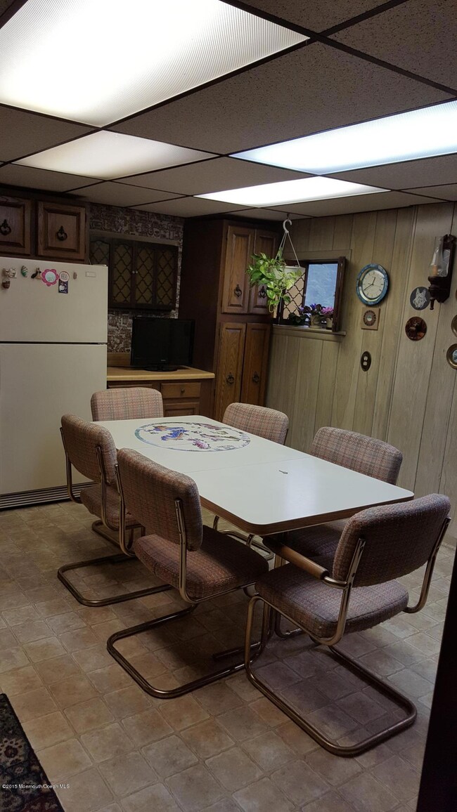 17 Orchard St, Carteret, NJ 07008 - photo 7