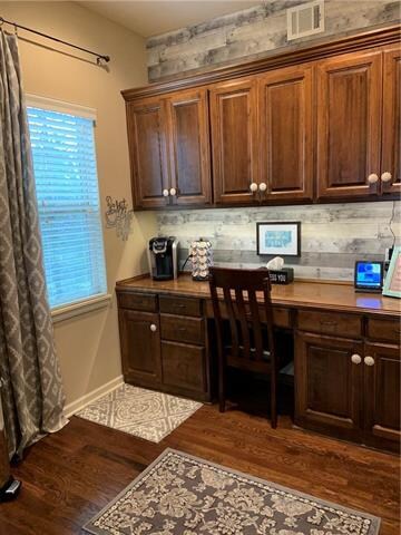 16871 W 164th Place, Olathe, KS 66062 - photo 5