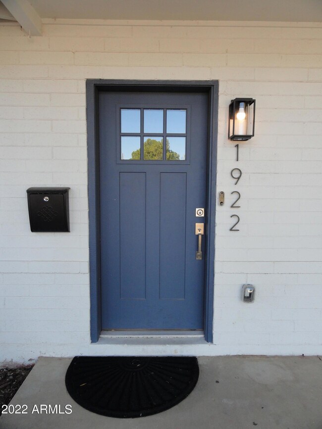 1922 N 21st Place, Phoenix, AZ 85006 - photo 2