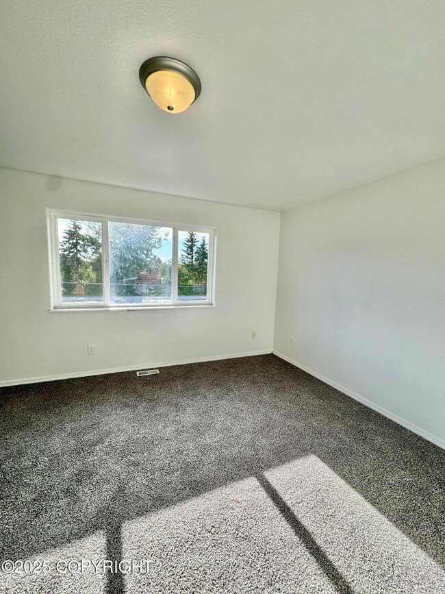 520 San Juan Cir unit B, Anchorage, AK 99504 - photo 7