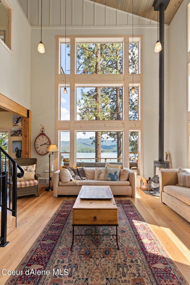 Inside-Spokane-Bob Worst-4