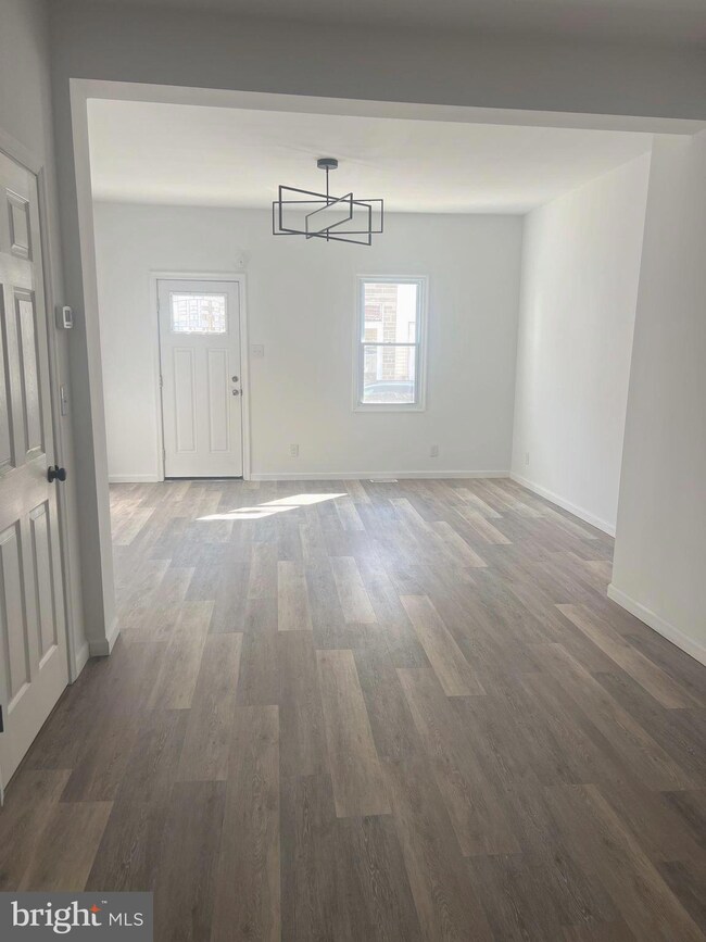 236 S Hartley St, York, PA 17401 - photo 2