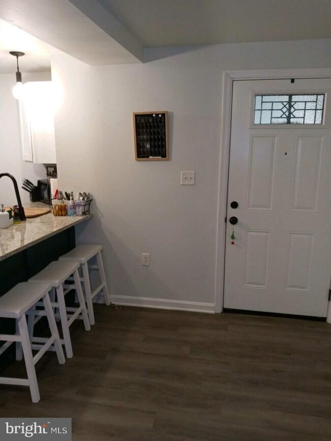 235 Locust St unit 8, Columbia, PA 17512 - photo 6