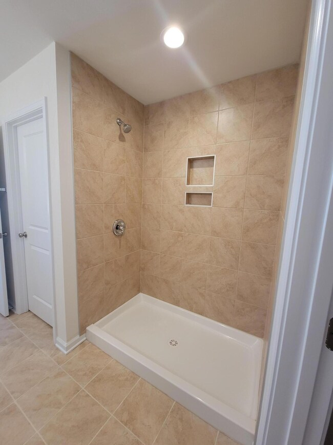 BM-56 Master Bath (1)