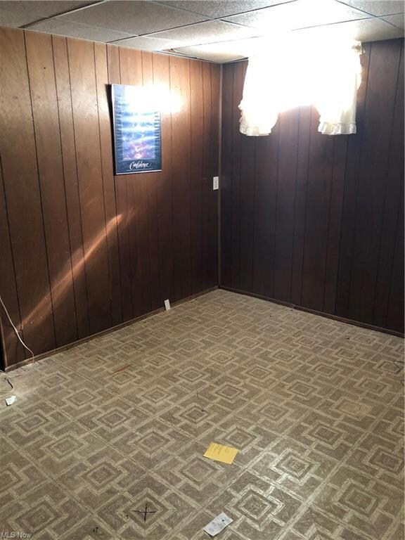 1443 E 252nd St, Euclid, OH 44117 - photo 6