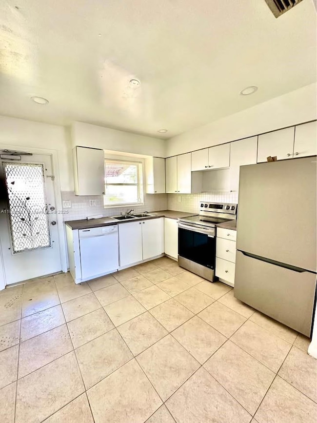 2610 Hayes St unit 1, Hollywood, FL 33020 - photo 4