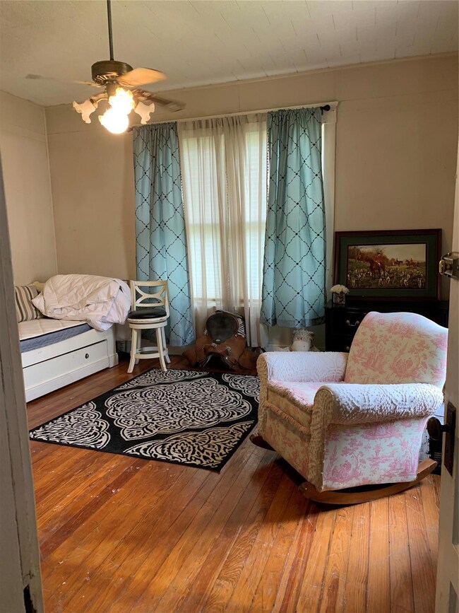 2104 Agnew St, Bonham, TX 75418 - photo 6