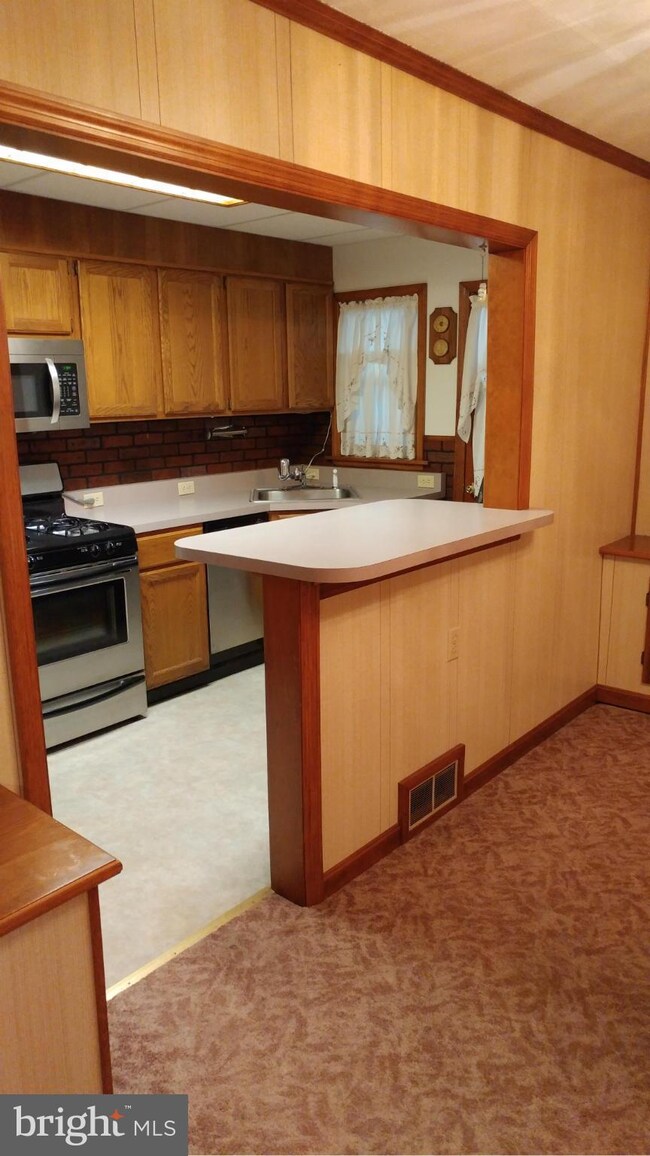 1049 Church St, Brooklyn, MD 21225 - photo 3