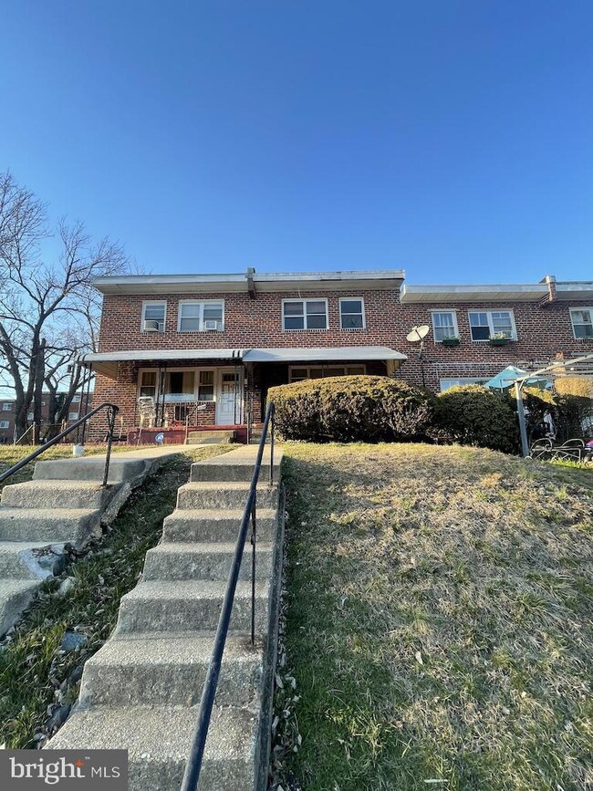 4232 Bonner Rd, Baltimore, MD 21216 - photo 2