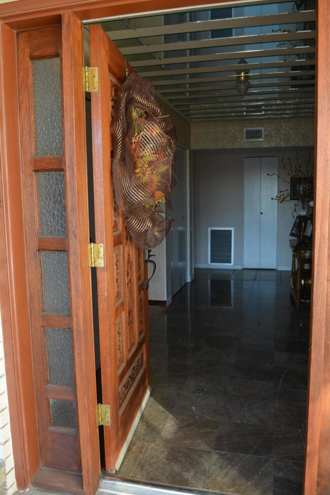 10135 Stoneway Dr, El Paso, TX 79925 - photo 3