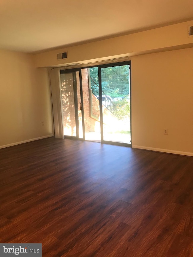 10724 West Dr unit 101, Fairfax, VA 22030 - photo 5