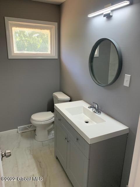 18 Memory Ln, Schenectady, NY 12306 - photo 5