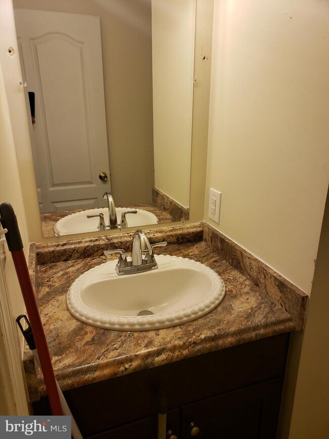 5109 Toddsbury Place, District Heights, MD 20747 - photo 7