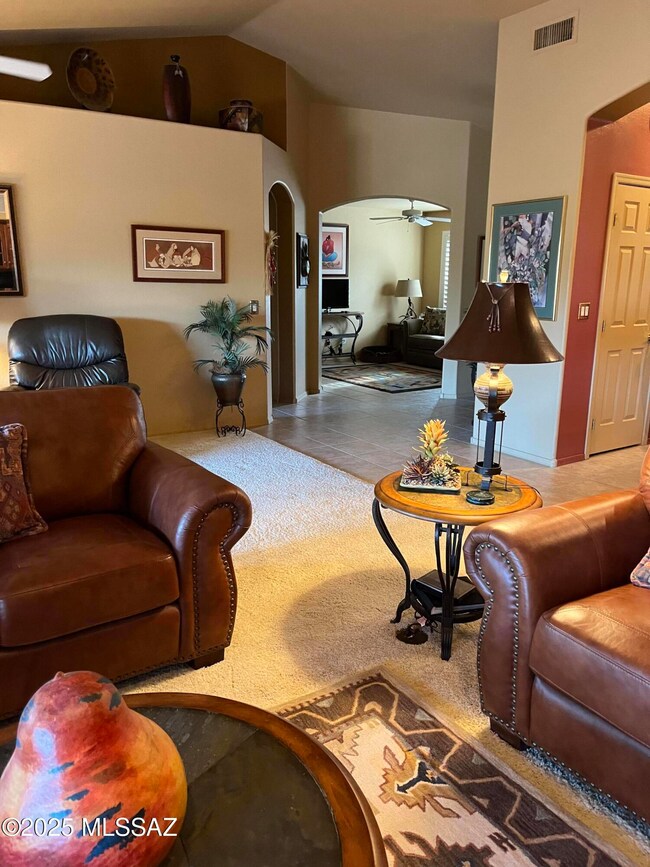 1712 N Laguna Oaks Dr, Green Valley, AZ 85614 - photo 7