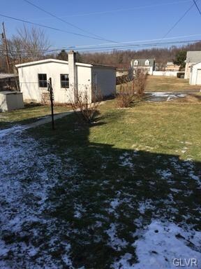 727 E Tioga St unit 2nd floor, Allentown, PA 18103 - photo 3