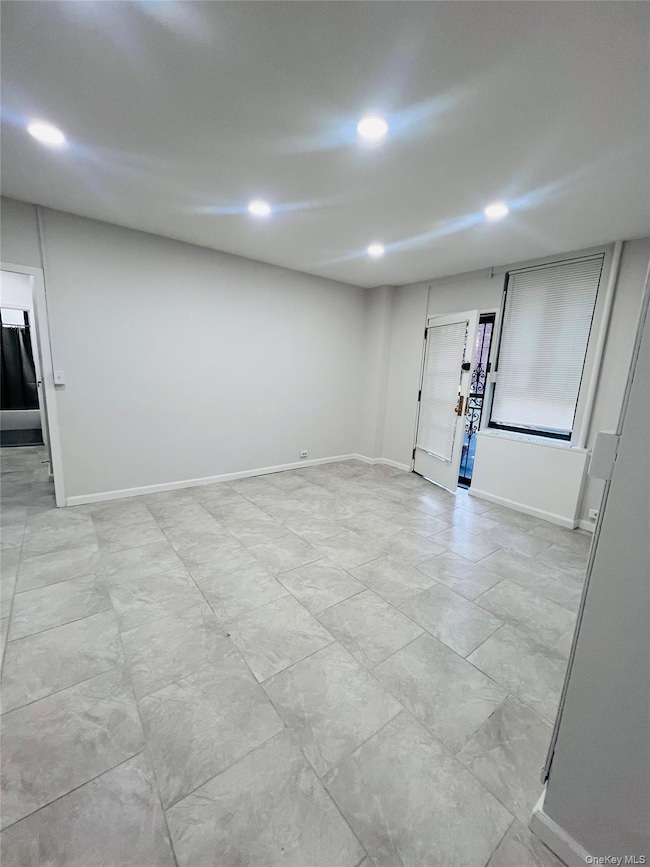 2200 E Tremont Ave unit TH, Bronx, NY 10462 - photo 4