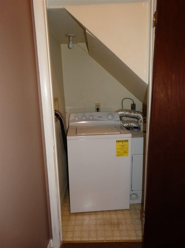 252 Hudson Ave, Albany, NY 12210 - photo 7