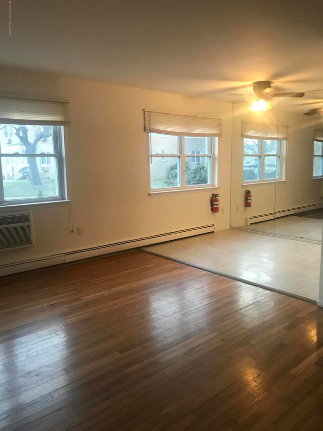 454E4CF9-56B7-4864-A0DF-31AB97951327