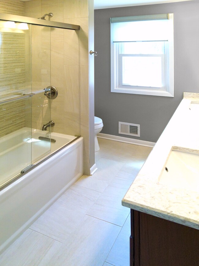 Newly updated hall bath upstairs