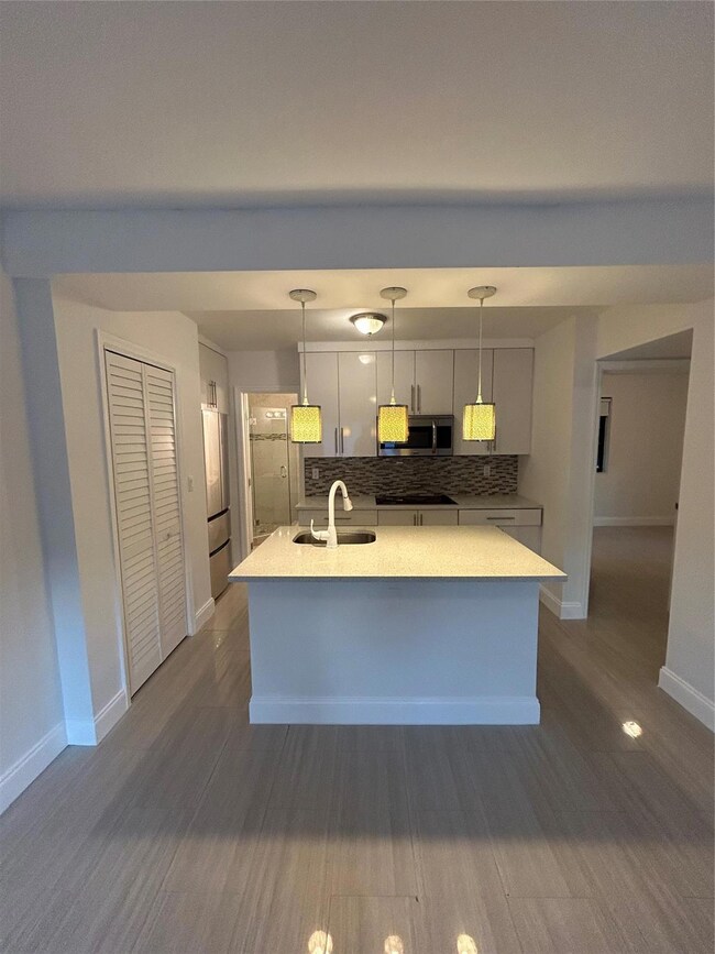 914 NE 15th Ave unit 3, Fort Lauderdale, FL 33304 - photo 4