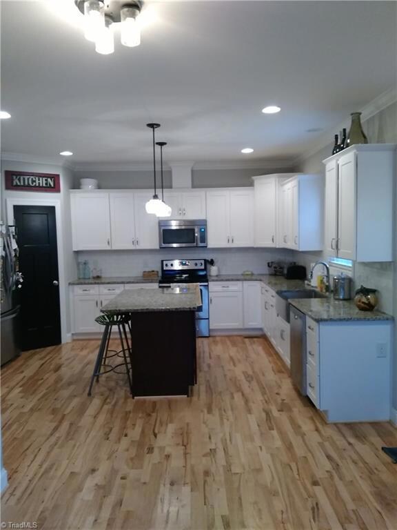 3402 Garrick Trace, Browns Summit, NC 27214 - photo 5