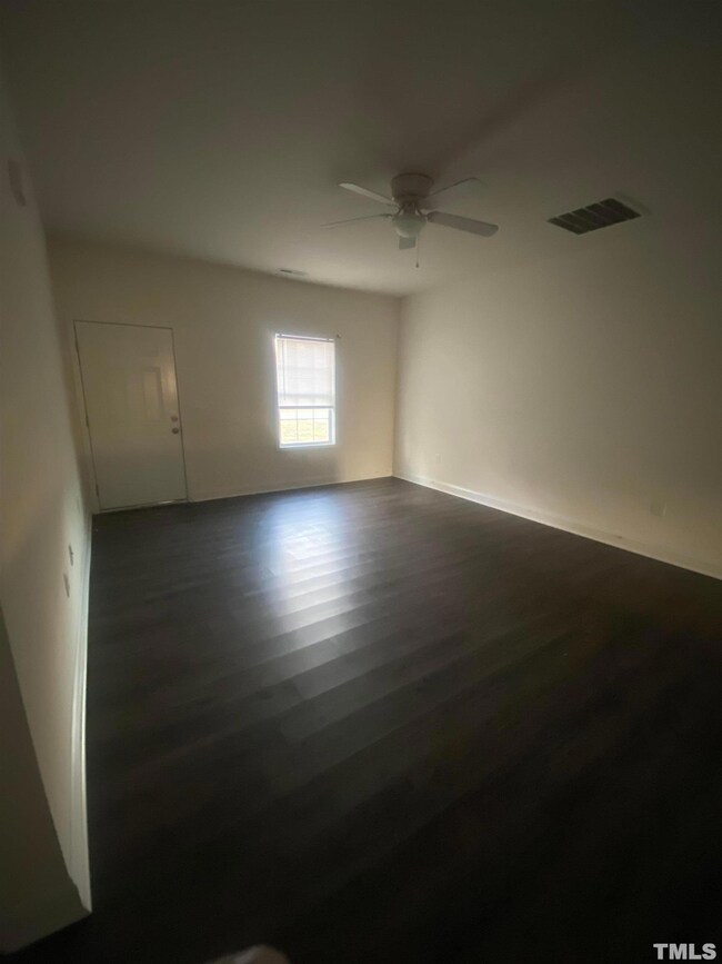 113 W Langdon Ave unit A, Smithfield, NC 27577 - photo 2