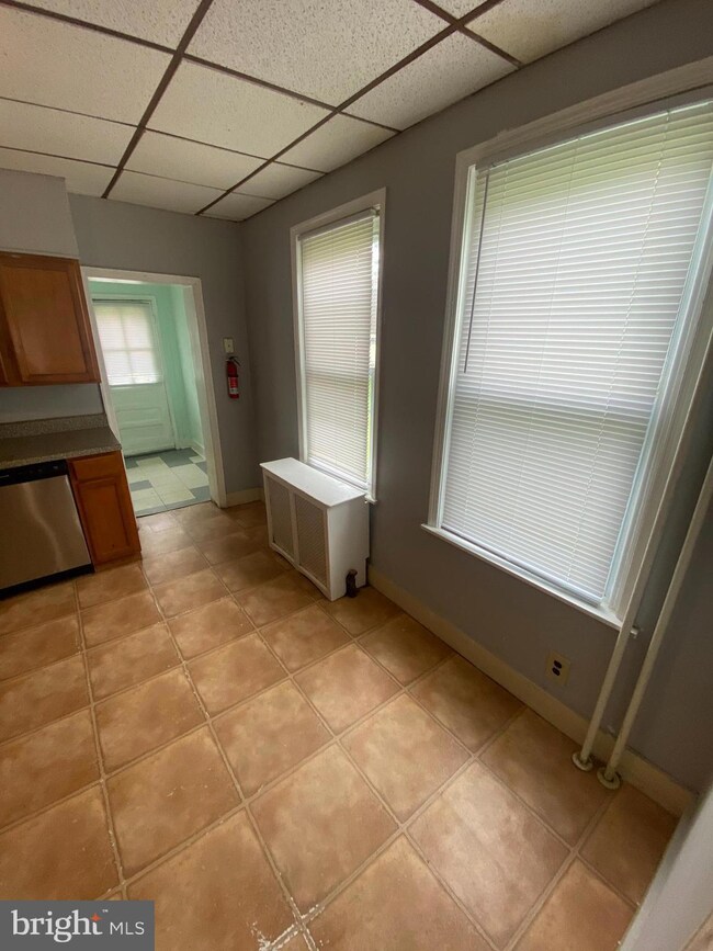 10 Cherry St, Darby, PA 19023 - photo 7