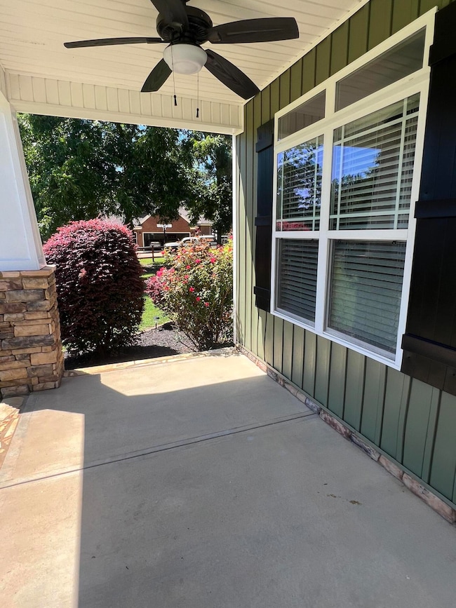 1035 Peachtree Dr, Thomson, GA 30824 - photo 4