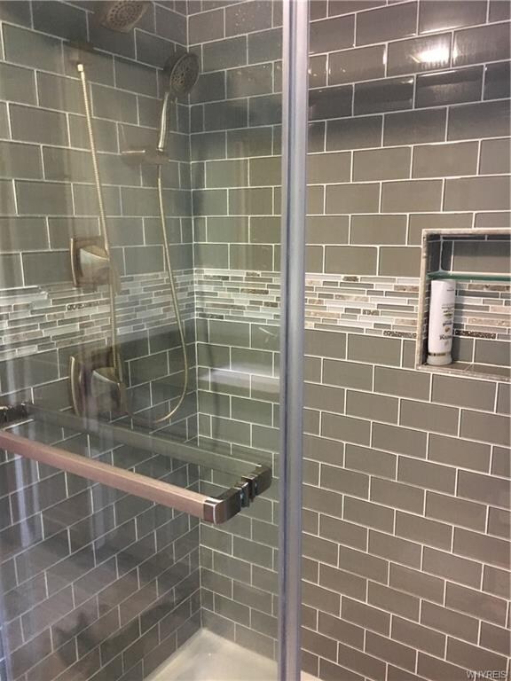 7226 Graydon Dr, North Tonawanda, NY 14120 - photo 6