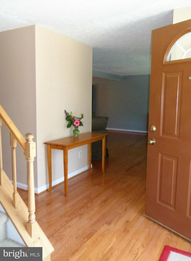 1 Roxburgh Ct, Nottingham, MD 21236 - photo 2