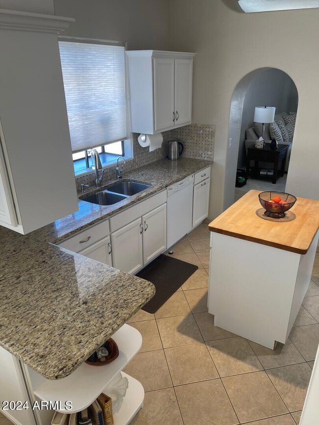 11011 North Zephyr Drive Kitchen #3