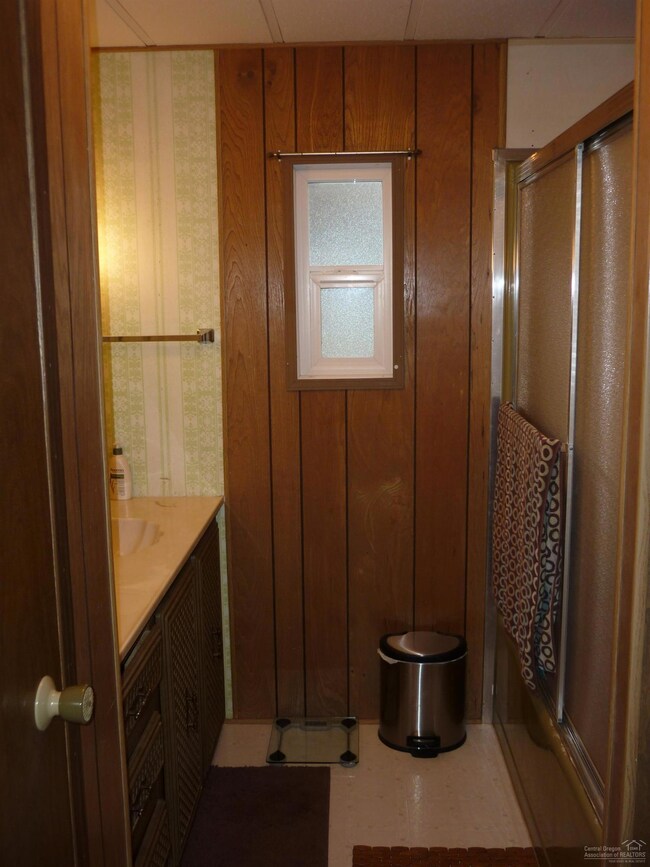 unlisted-address, Redmond, OR 97756 - photo 6