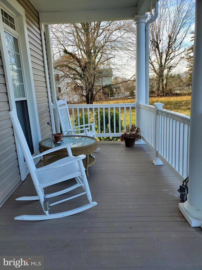 17 Fusting Ave unit 3W, Catonsville, MD 21228 - photo 2