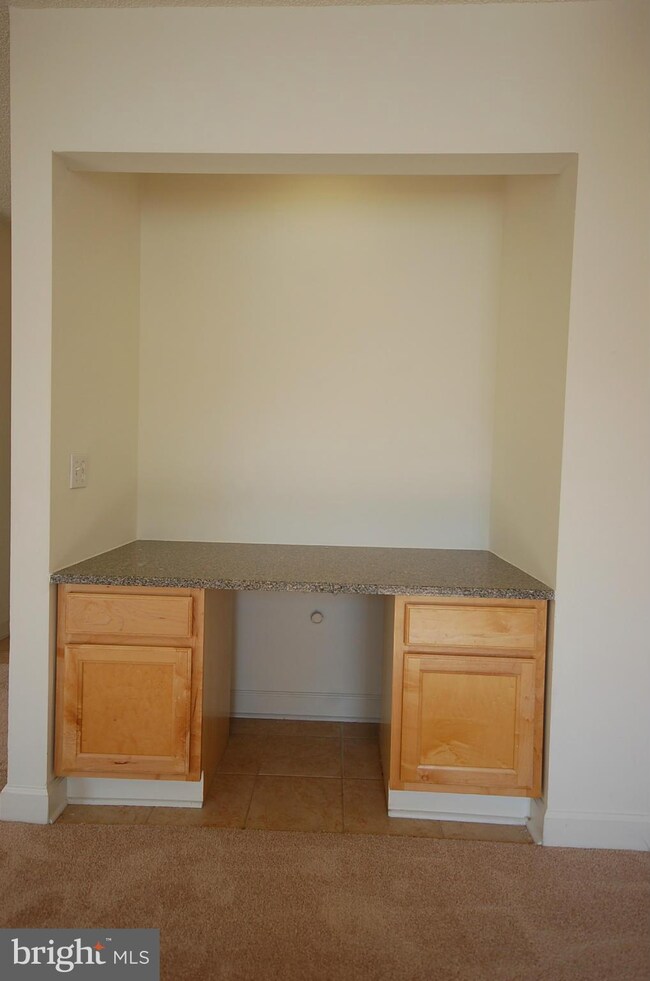 3500 Forest Edge Dr unit 2E, Silver Spring, MD 20906 - photo 5