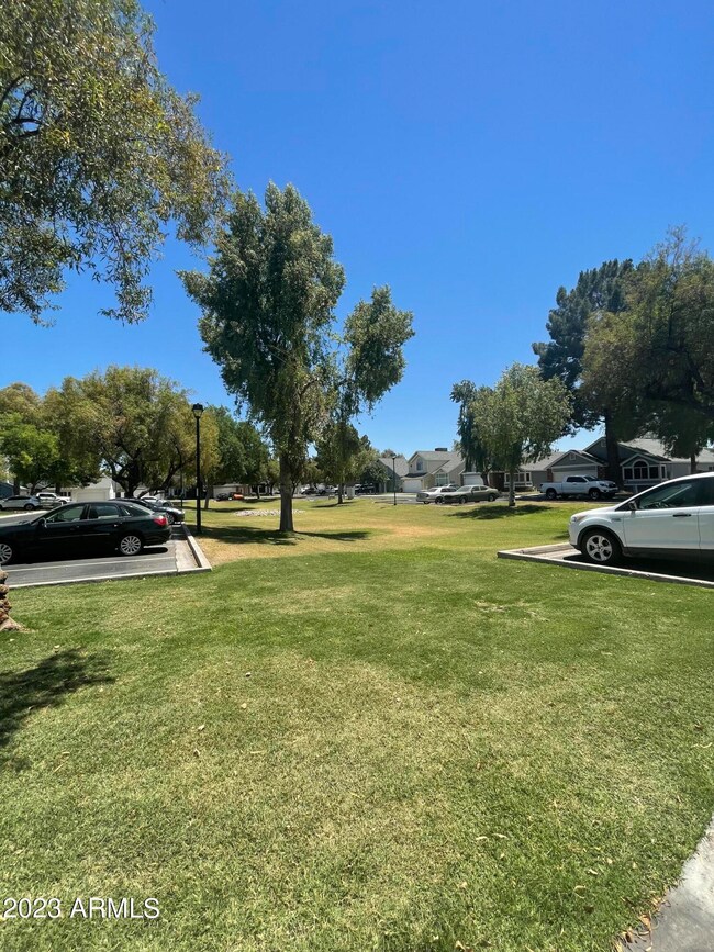 5062 W Chicago Cir S, Chandler, AZ 85226 - photo 3