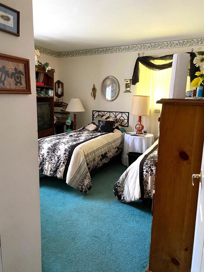 546 10th St NW, Linton, IN 47441 - photo 3