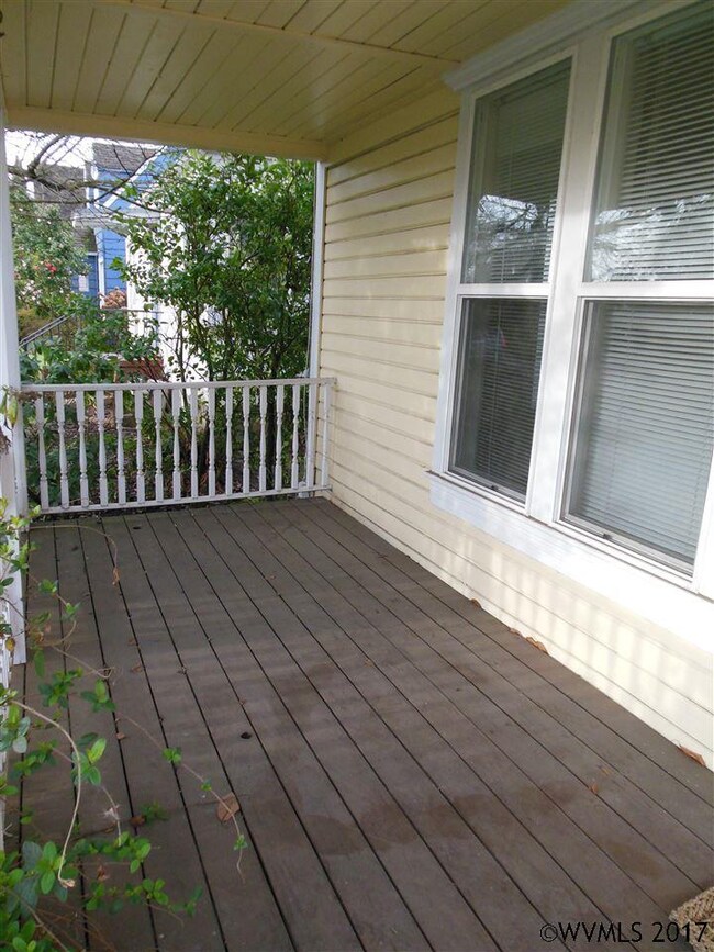 706 NW 2nd St, Corvallis, OR 97330 - photo 2