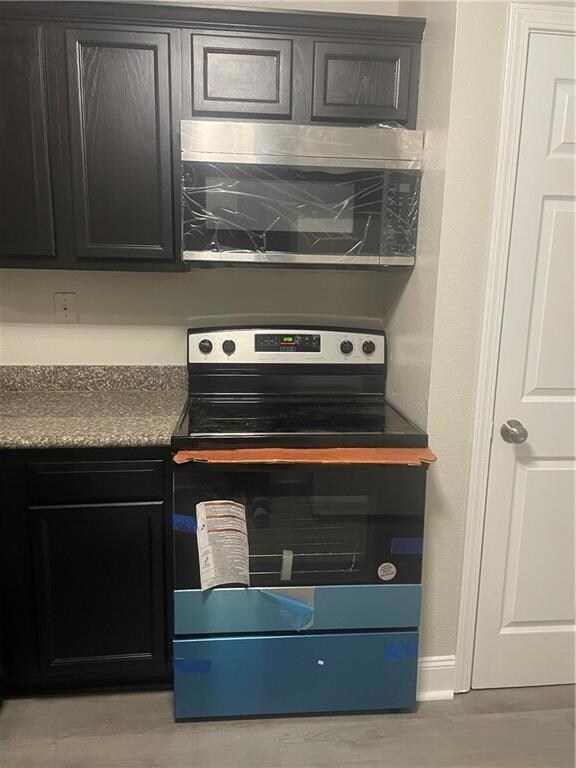 New stainless steel stove and microwave