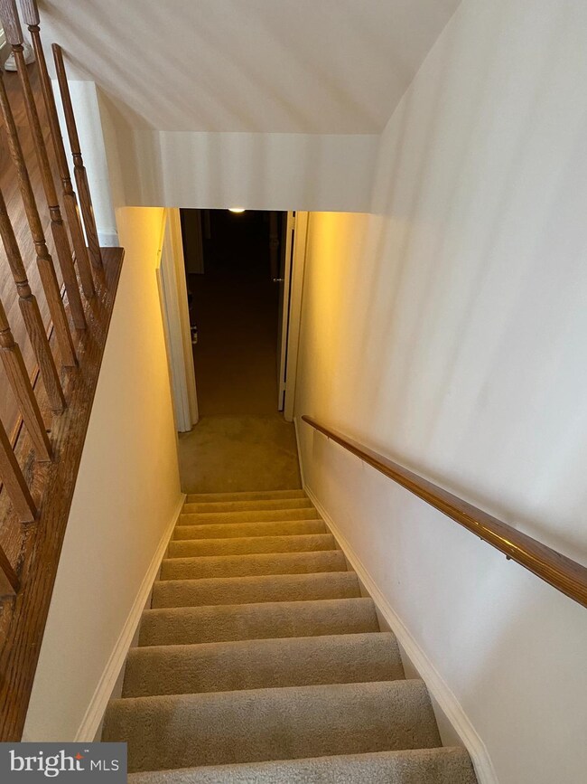 1707 Whisperhill Dr, Reston, VA 20194 - photo 7