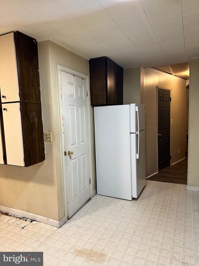 536 N 3rd St, Columbia, PA 17512 - photo 7