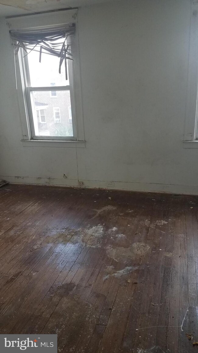 3418 Lyndale Ave, Baltimore, MD 21213 - photo 5