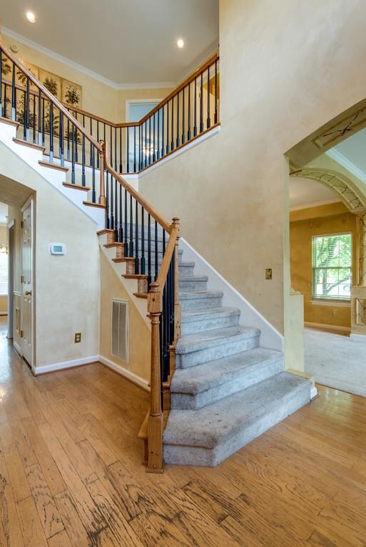 Entry foyer . . . 