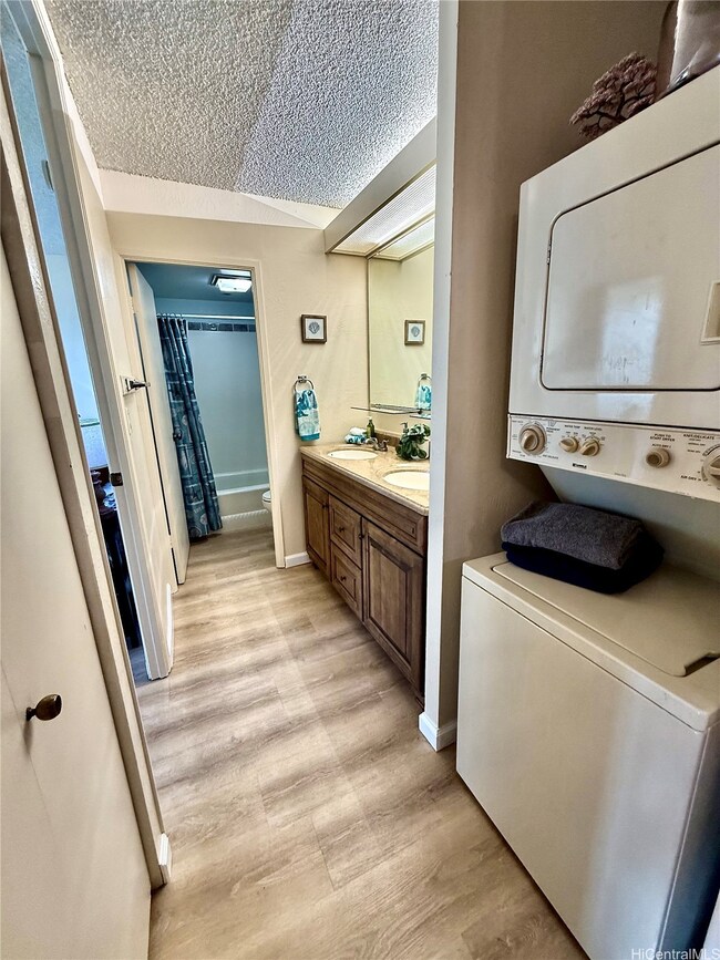 98-410 Koauka Loop unit 3B, Aiea, HI 96701 - photo 7