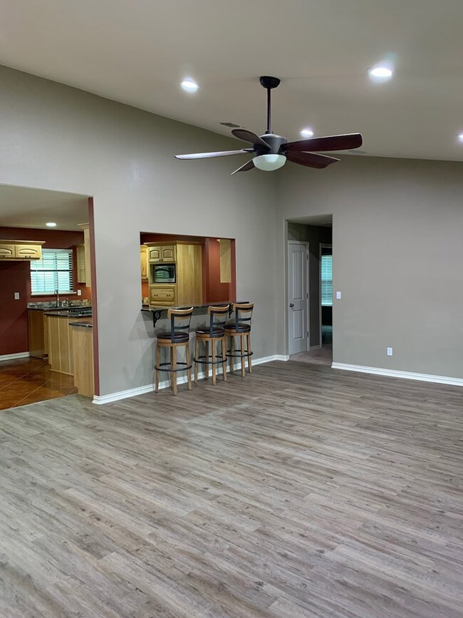 811 Blackburn Switch Rd, Lufkin, TX 75904 - photo 6